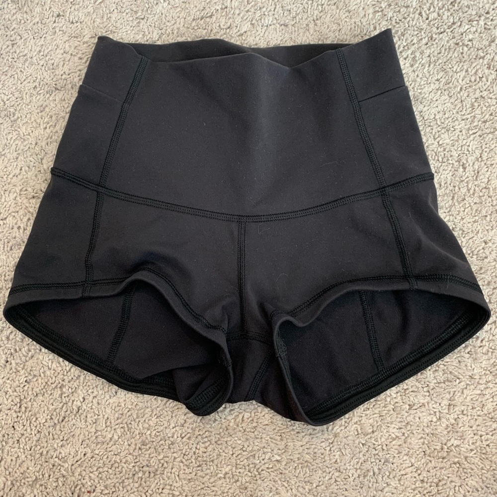 Size 4 black lululemon spandex